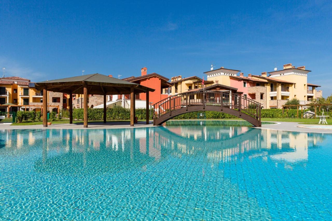 Appartamento Corina Sirmione Exteriér fotografie