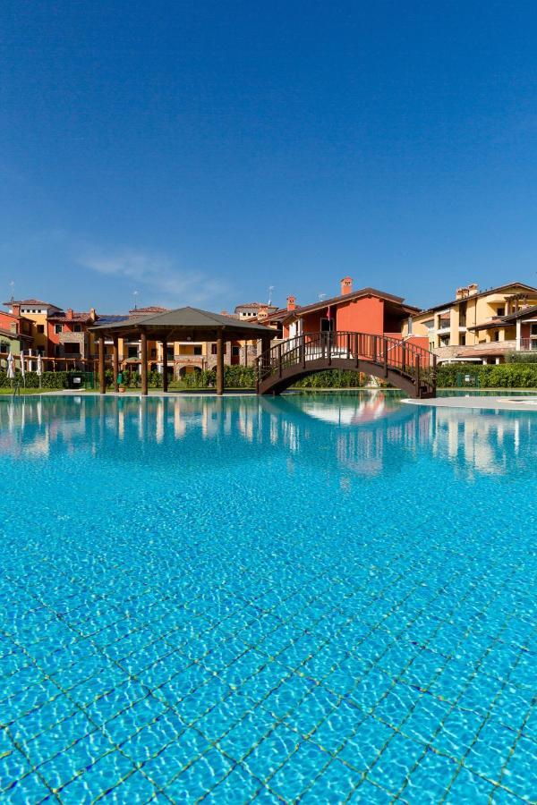 Appartamento Corina Sirmione Exteriér fotografie