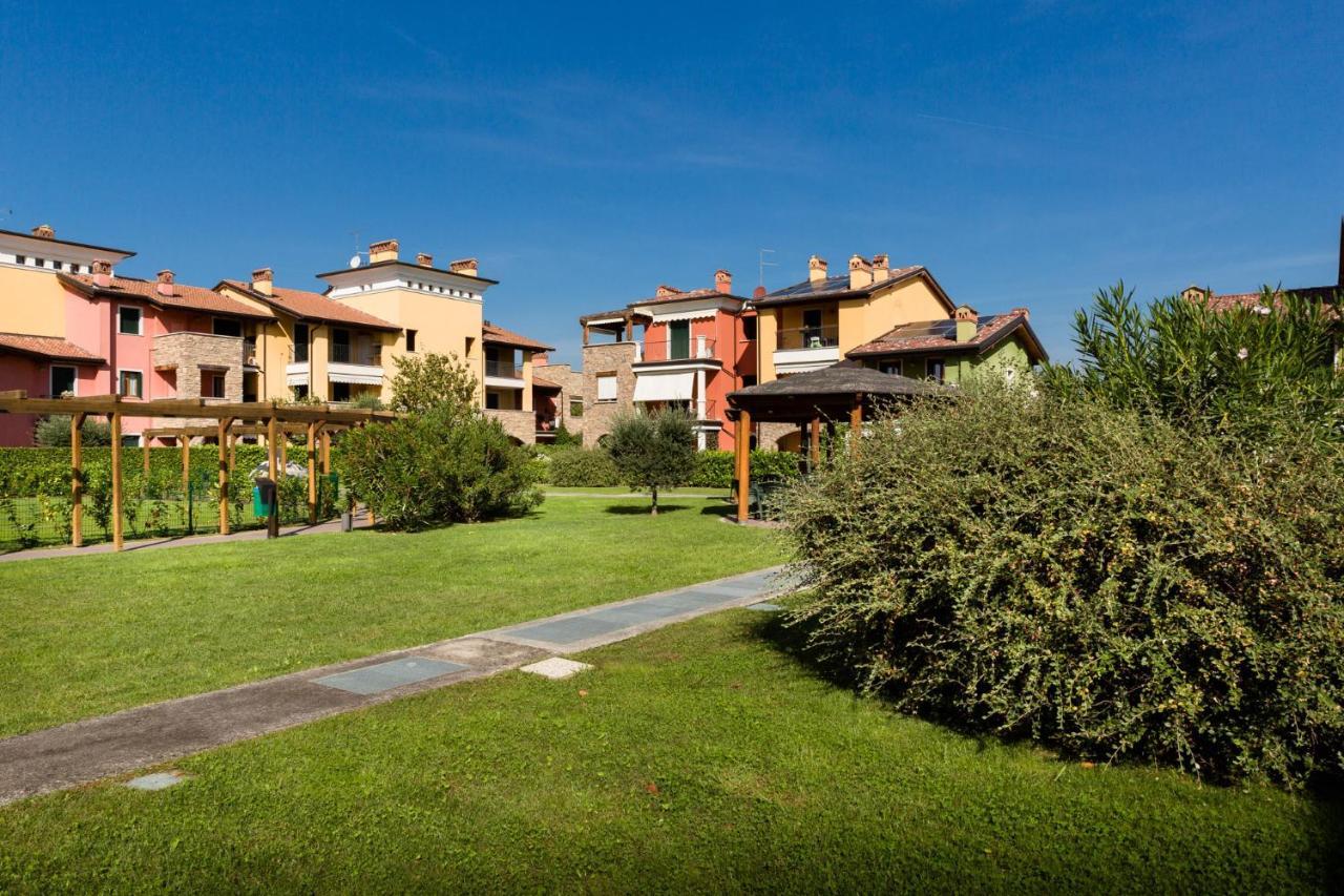 Appartamento Corina Sirmione Exteriér fotografie