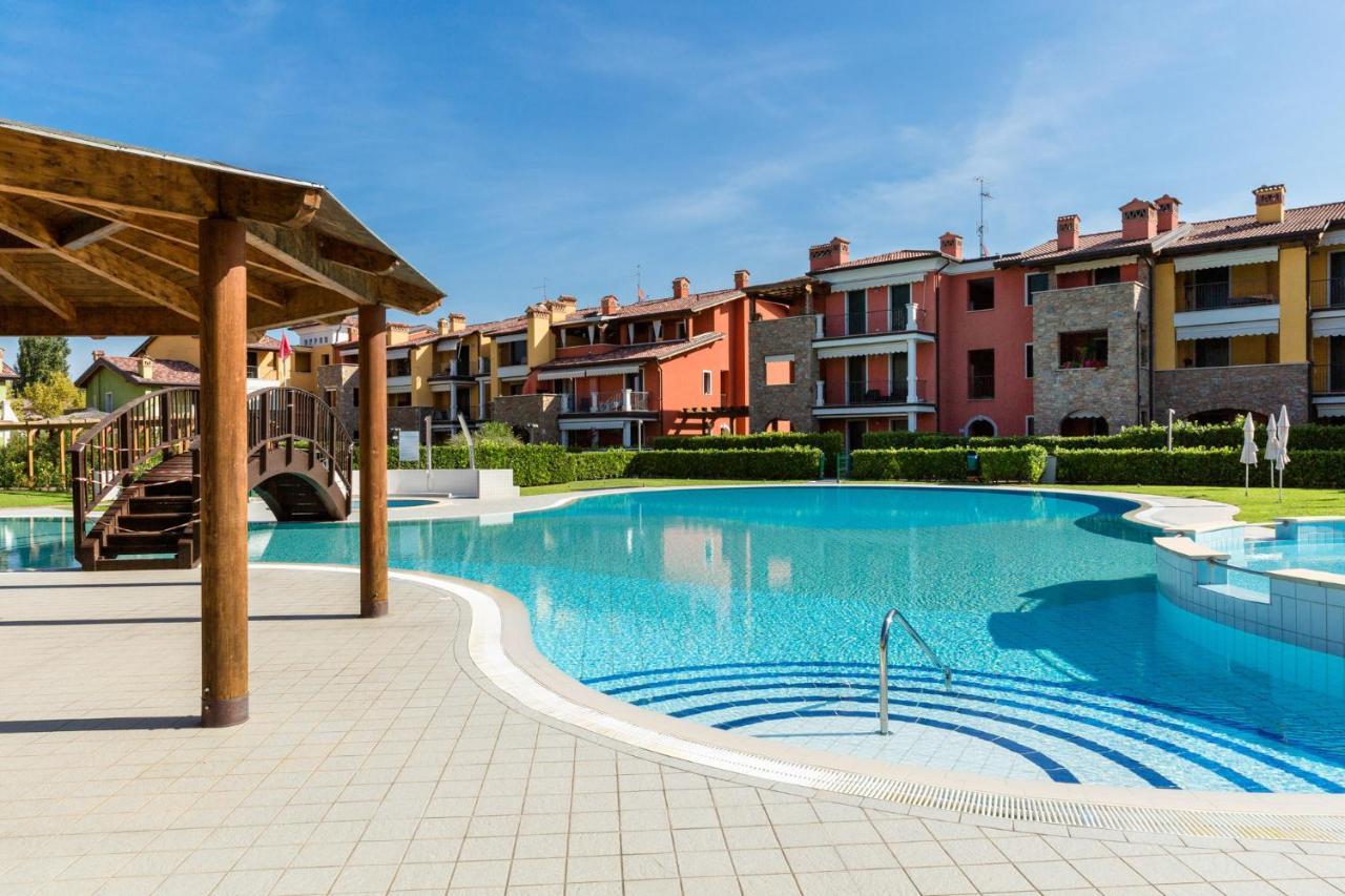 Appartamento Corina Sirmione Exteriér fotografie