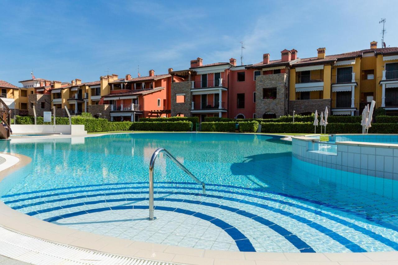 Appartamento Corina Sirmione Exteriér fotografie