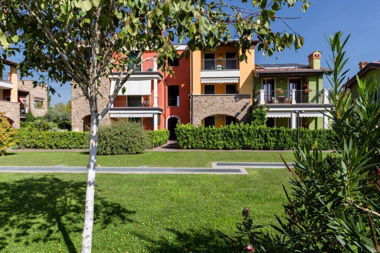 Appartamento Corina Sirmione Exteriér fotografie