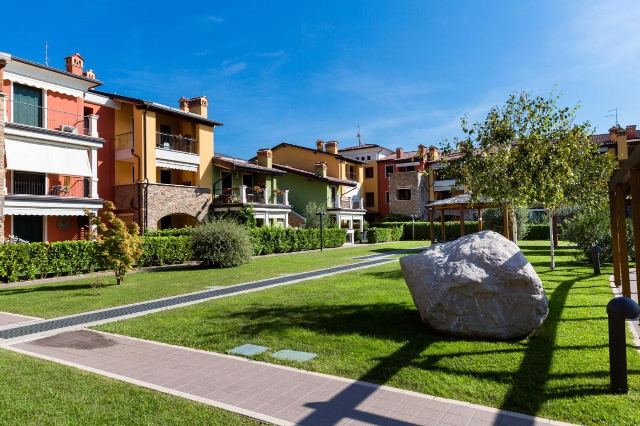 Appartamento Corina Sirmione Exteriér fotografie