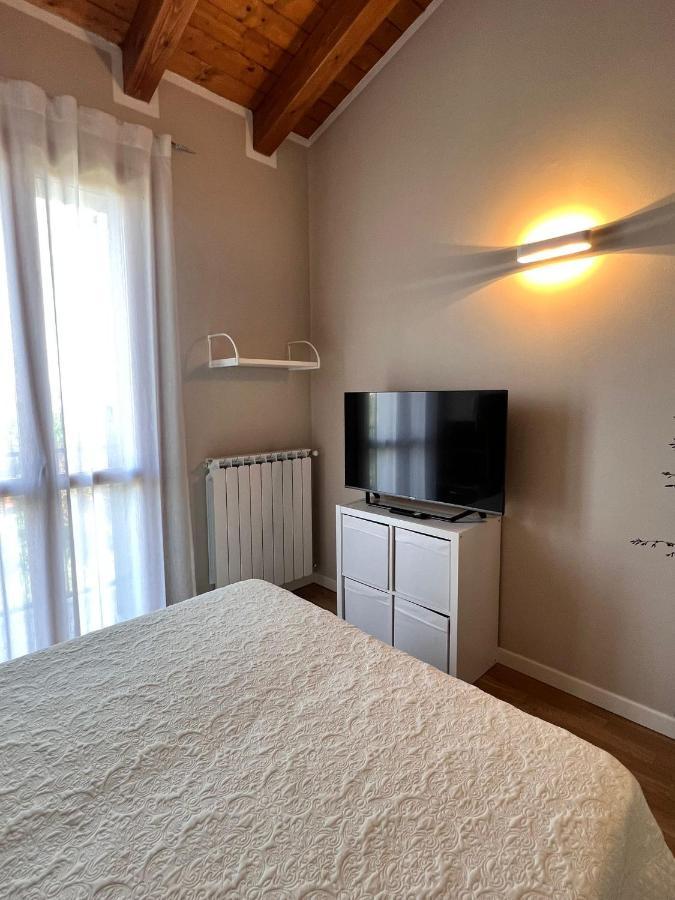 Appartamento Corina Sirmione Exteriér fotografie
