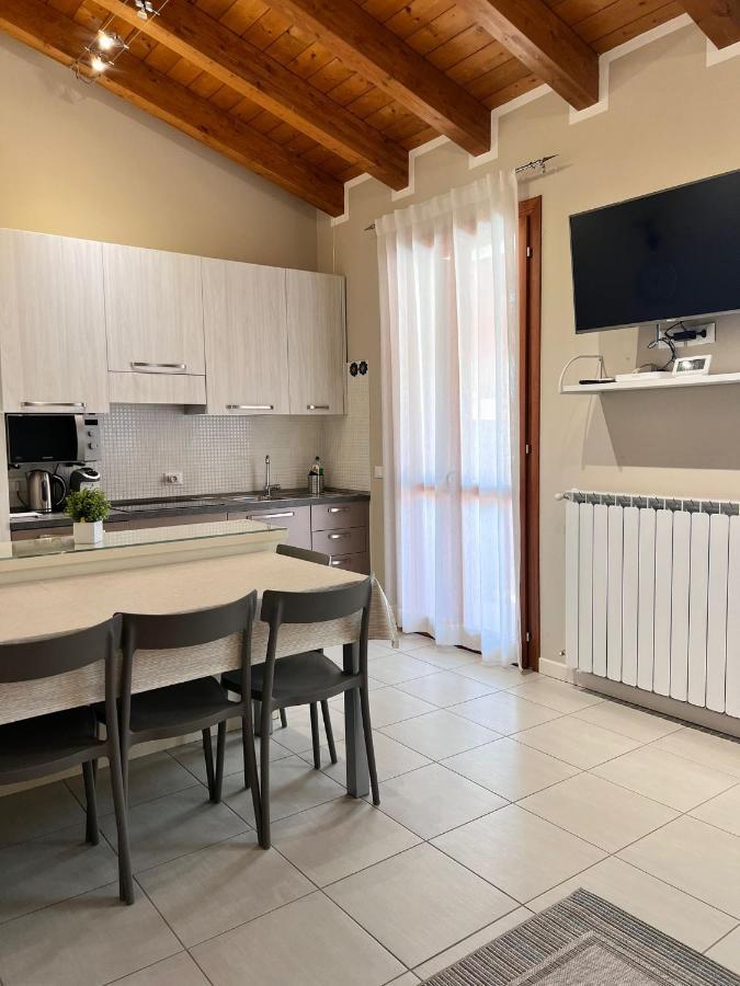 Appartamento Corina Sirmione Exteriér fotografie